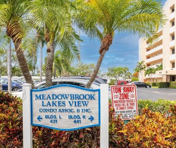 441 SE 3rd Street 505, Dania Beach, FL 33004