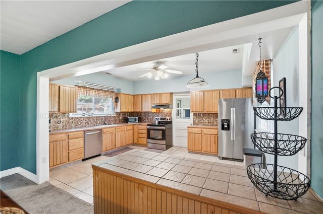 2553 Derr Road, Springfield, OH 45503