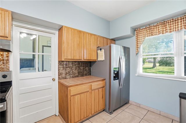 2553 Derr Road, Springfield, OH 45503
