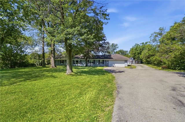 2553 Derr Road, Springfield, OH 45503