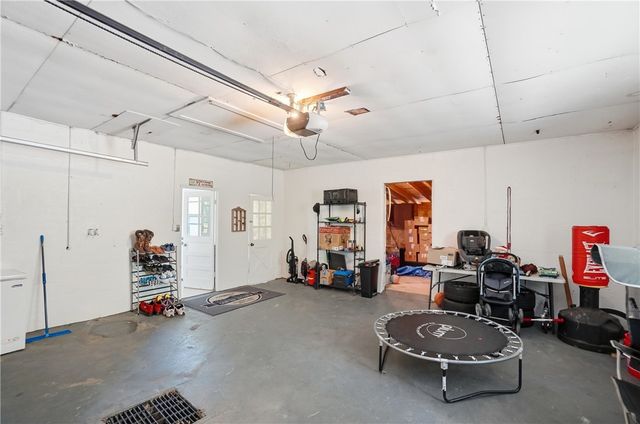 2553 Derr Road, Springfield, OH 45503