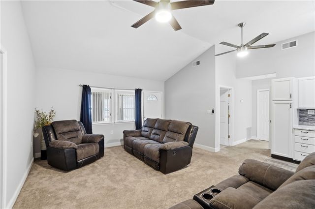 2553 Derr Road, Springfield, OH 45503