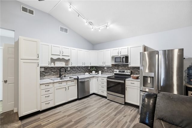 2553 Derr Road, Springfield, OH 45503
