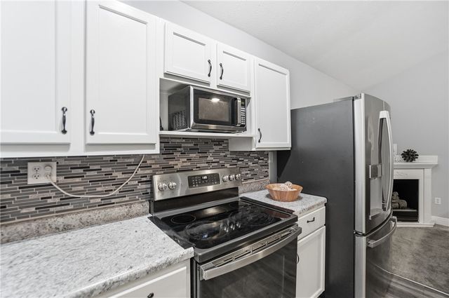 2553 Derr Road, Springfield, OH 45503