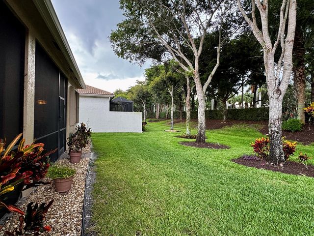 9385 Ivory Isle Road, Boynton Beach, FL 33473