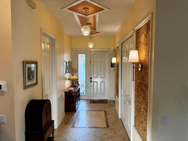 9385 Ivory Isle Road, Boynton Beach, FL 33473
