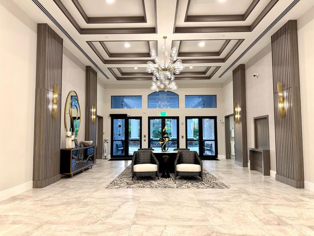 9385 Ivory Isle Road, Boynton Beach, FL 33473