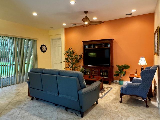 9385 Ivory Isle Road, Boynton Beach, FL 33473