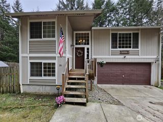 261 NE Jolly Roger Lane, Belfair, WA 98528