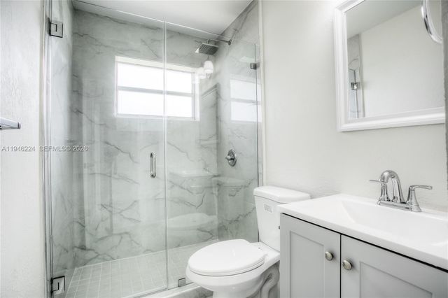 3060 NW 203rd Ter, Miami Gardens, FL 33056