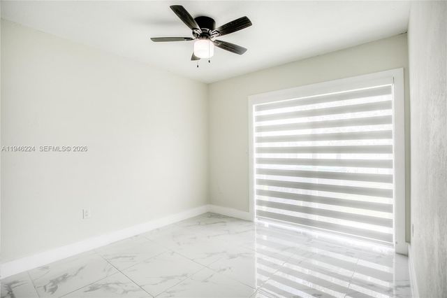 3060 NW 203rd Ter, Miami Gardens, FL 33056