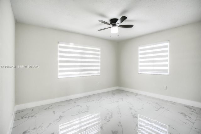 3060 NW 203rd Ter, Miami Gardens, FL 33056