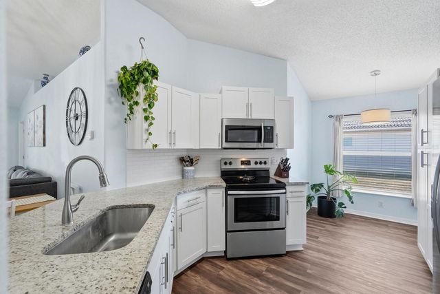 19 ROUND MILL LANE, Palm Coast, FL 32164