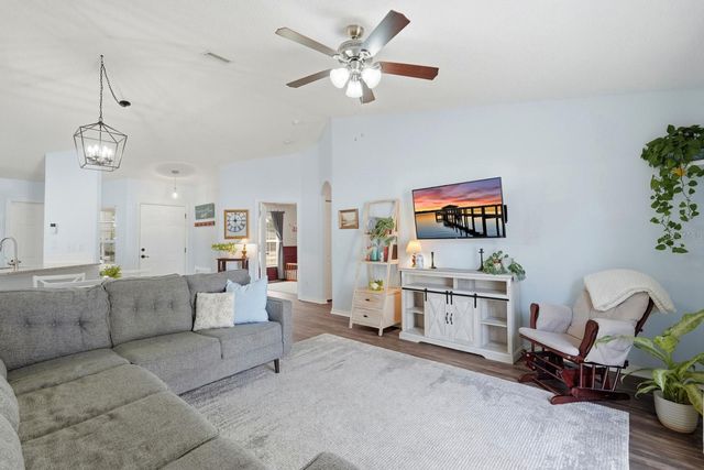 19 ROUND MILL LANE, Palm Coast, FL 32164