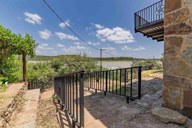 325 Eagle Rest LN NW, Burnet, TX 78611