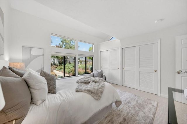 2080 Marich Way 15, Mountain View, CA 94040