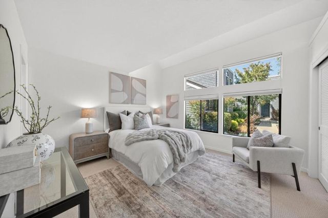 2080 Marich Way 15, Mountain View, CA 94040