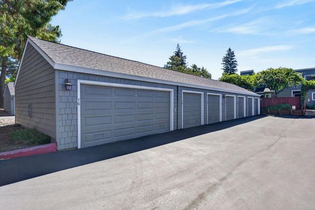 2080 Marich Way 15, Mountain View, CA 94040