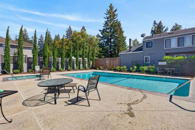 2080 Marich Way 15, Mountain View, CA 94040