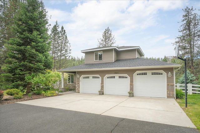 13615 W Charles Rd, Nine Mile Falls, WA 99026