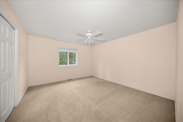 13615 W Charles Rd, Nine Mile Falls, WA 99026