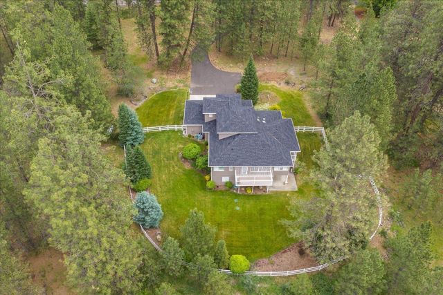 13615 W Charles Rd, Nine Mile Falls, WA 99026