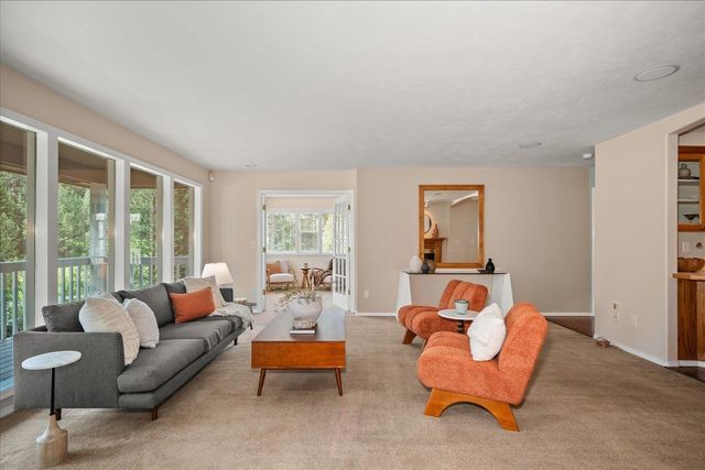 13615 W Charles Rd, Nine Mile Falls, WA 99026