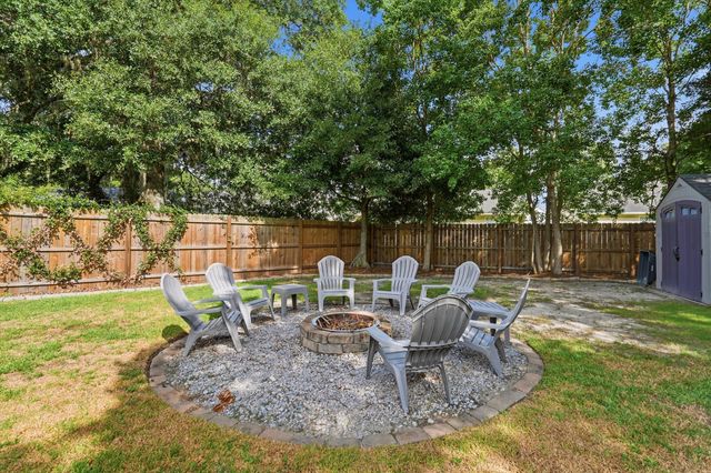 569 Hainsworth Drive, Charleston, SC 29414