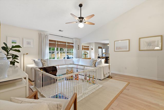569 Hainsworth Drive, Charleston, SC 29414