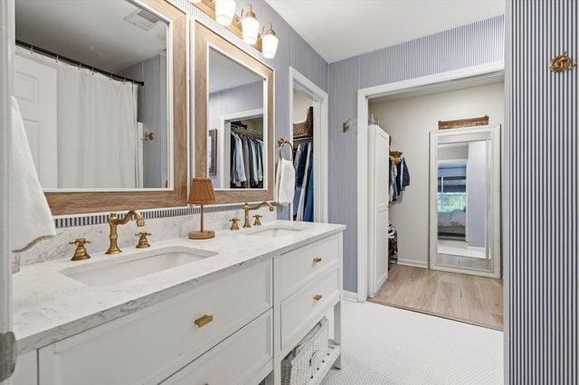 569 Hainsworth Drive, Charleston, SC 29414