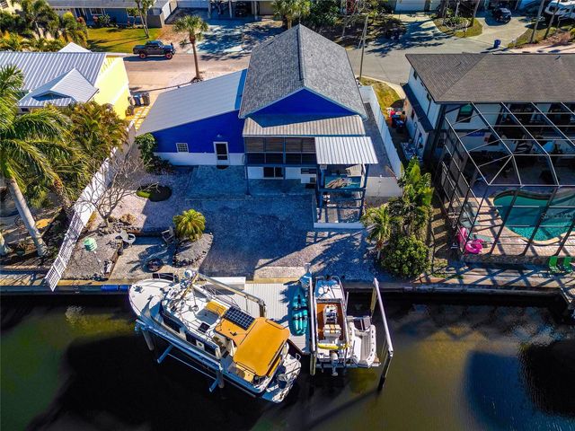 4211 3RD AVENUE NE, Bradenton, FL 34208