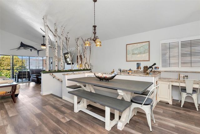 4211 3RD AVENUE NE, Bradenton, FL 34208