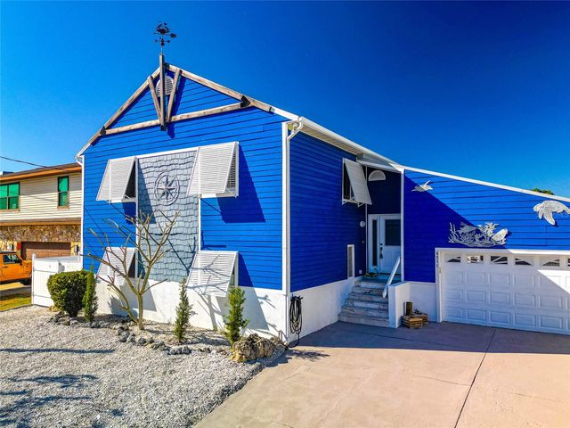 4211 3RD AVENUE NE, Bradenton, FL 34208