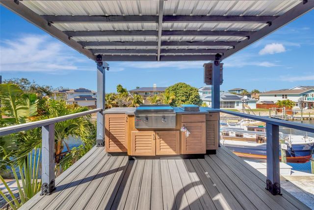 4211 3RD AVENUE NE, Bradenton, FL 34208