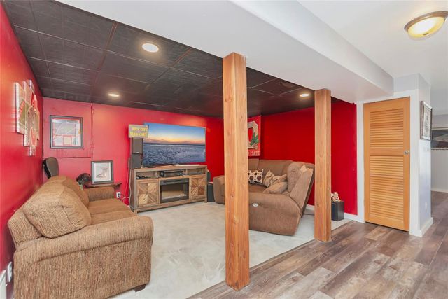 4211 3RD AVENUE NE, Bradenton, FL 34208