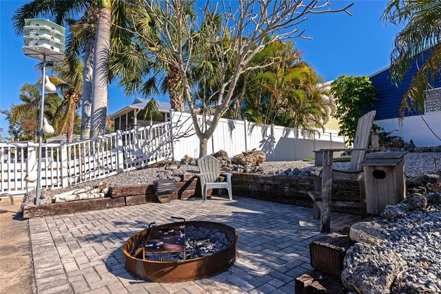 4211 3RD AVENUE NE, Bradenton, FL 34208