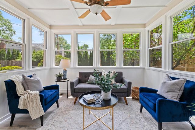 315 E Carlisle AVENUE, Whitefish Bay, WI 53217