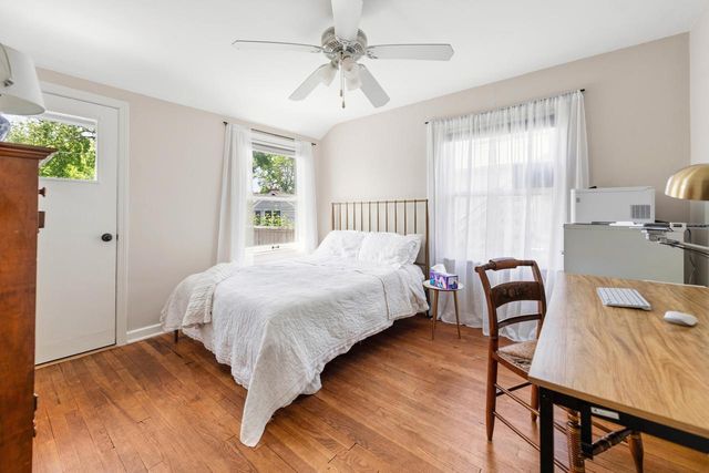 315 E Carlisle AVENUE, Whitefish Bay, WI 53217