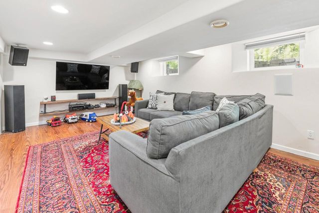 315 E Carlisle AVENUE, Whitefish Bay, WI 53217