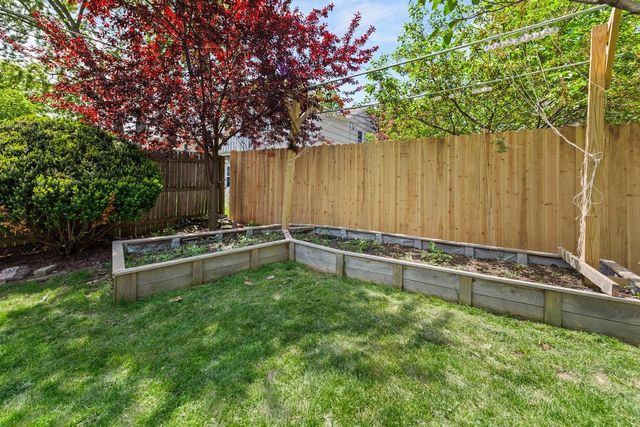 315 E Carlisle AVENUE, Whitefish Bay, WI 53217