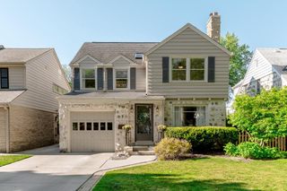 315 E Carlisle AVENUE, Whitefish Bay, WI 53217