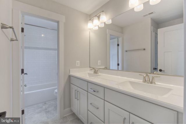 480 LEELAND RD, Fredericksburg, VA 22405