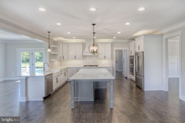 480 LEELAND RD, Fredericksburg, VA 22405