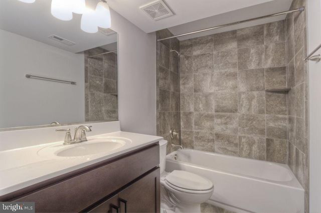 480 LEELAND RD, Fredericksburg, VA 22405