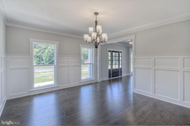 480 LEELAND RD, Fredericksburg, VA 22405