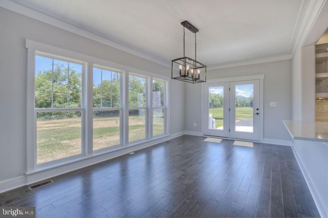 480 LEELAND RD, Fredericksburg, VA 22405