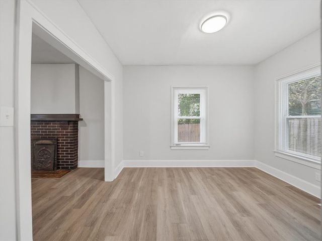 516 West End Ave, Coraopolis, PA 15108