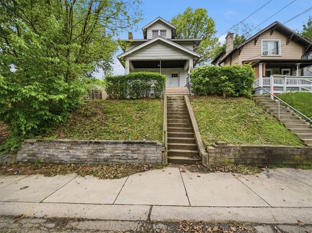 516 West End Ave, Coraopolis, PA 15108