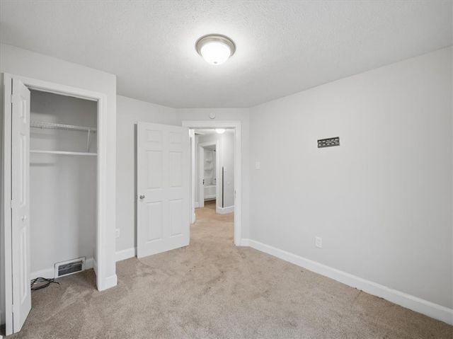 516 West End Ave, Coraopolis, PA 15108