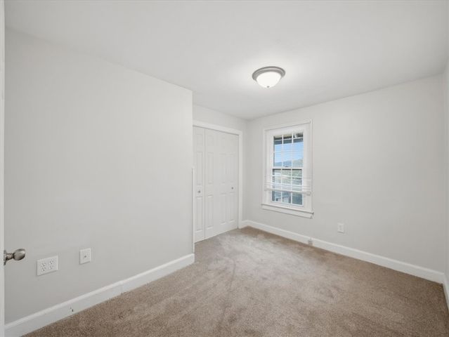 516 West End Ave, Coraopolis, PA 15108